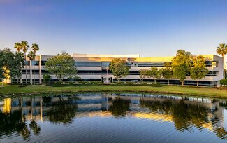 Plus de détails pour 100 Paramount Dr, Sarasota, FL - Bureau à louer