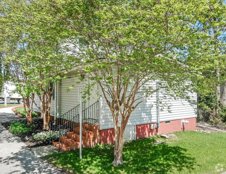 727 Mcgilvary St, Fayetteville, NC à vendre - Photo de l’immeuble – Image 2 sur 13