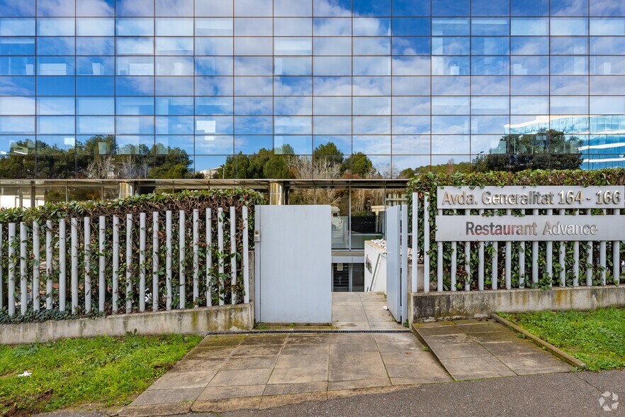 Bureau dans Sant Cugat del Vallès, Barcelona à louer - Photo de l’immeuble – Image 3 sur 4