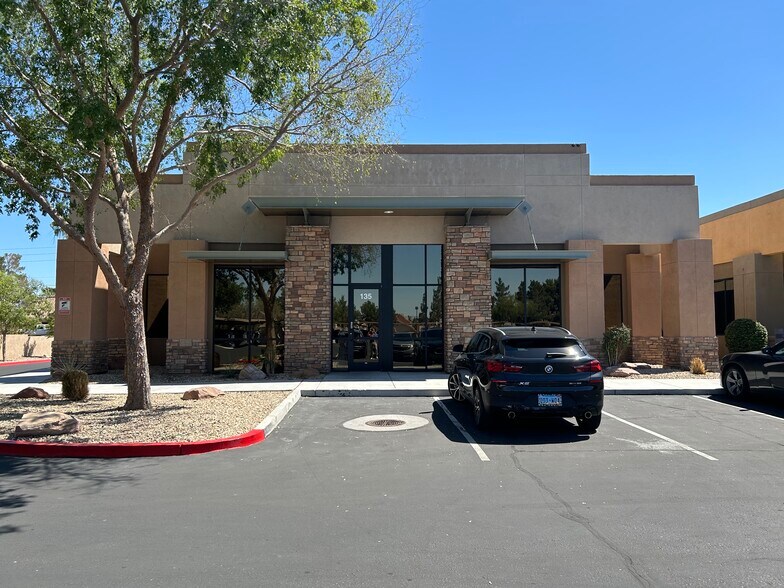 1880 E Warm Springs Rd, Las Vegas, NV à vendre - Photo de l’immeuble – Image 2 sur 23