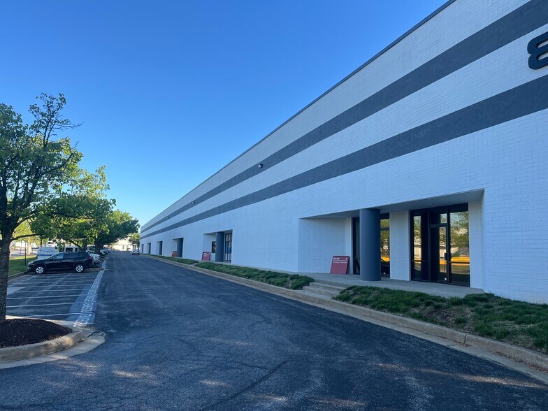 8250 Preston Ct, Jessup, MD à louer - Photo de l’immeuble – Image 1 sur 5