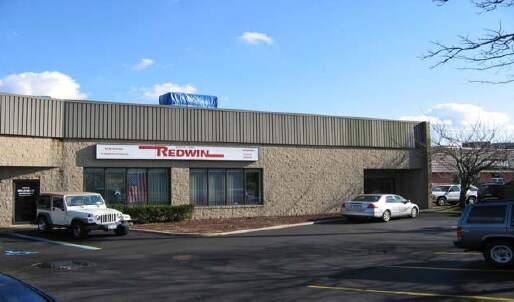 1601-1607 Lakeland Ave, Bohemia, NY à louer - Photo de l’immeuble – Image 3 sur 8