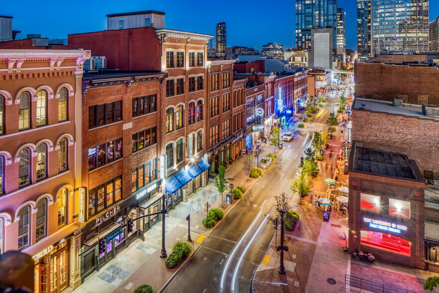 144 2nd Ave N, Nashville, TN à vendre - Photo de l’immeuble – Image 2 sur 10