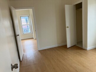 Plus de détails pour 3933 White Plains Rd, Bronx, NY - Local d'activités à louer