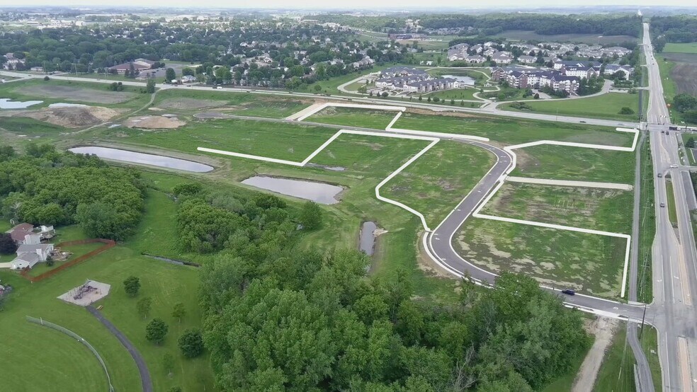 55th Street and 18th Avenue NW, Rochester, MN à vendre - Vidéo sur l’annonce professionnelle – Image 2 sur 5