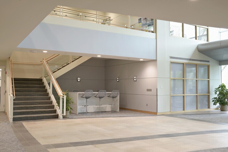 200 Donald J Lynch Blvd, Marlborough, MA à louer - Hall d’entrée – Image 2 sur 15