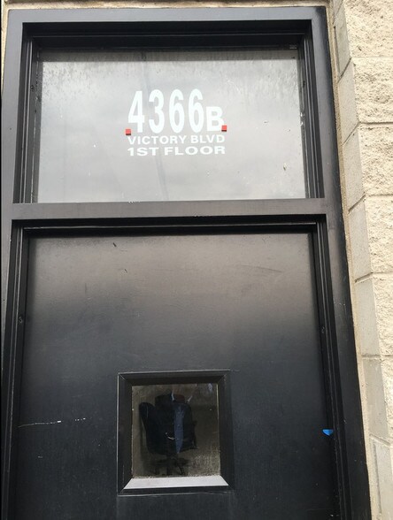 4366 Victory Blvd, Staten Island, NY à louer - Photo de l’immeuble – Image 2 sur 10