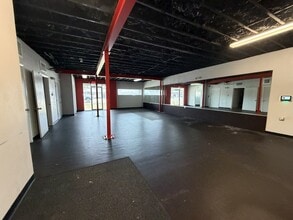 5251 S Dale Mabry Hwy, Tampa, FL à louer Photo intérieure– Image 2 sur 7