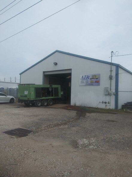 125-A 20th St S, Texas City, TX à louer - Photo de l’immeuble – Image 2 sur 3
