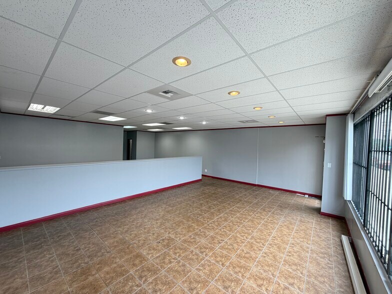 2027 Marine Ave, Gardena, CA à louer - Photo de l’immeuble – Image 2 sur 23