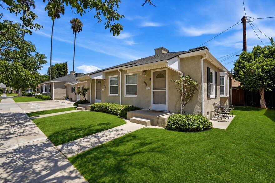 1004 W Clark Ave, Burbank, CA à vendre - Photo de l’immeuble – Image 3 sur 26