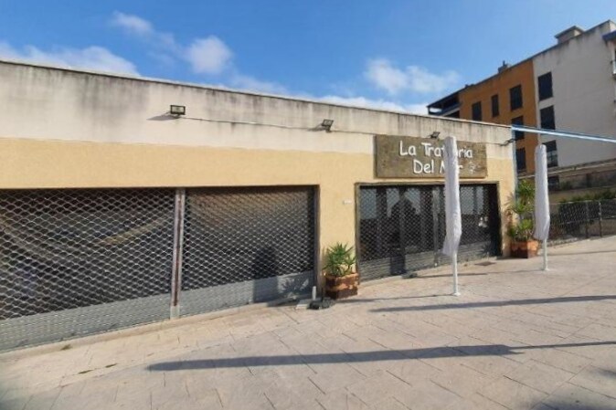 Immeuble residentiel dans Cubelles, Barcelona à vendre Photo intérieure– Image 1 sur 2