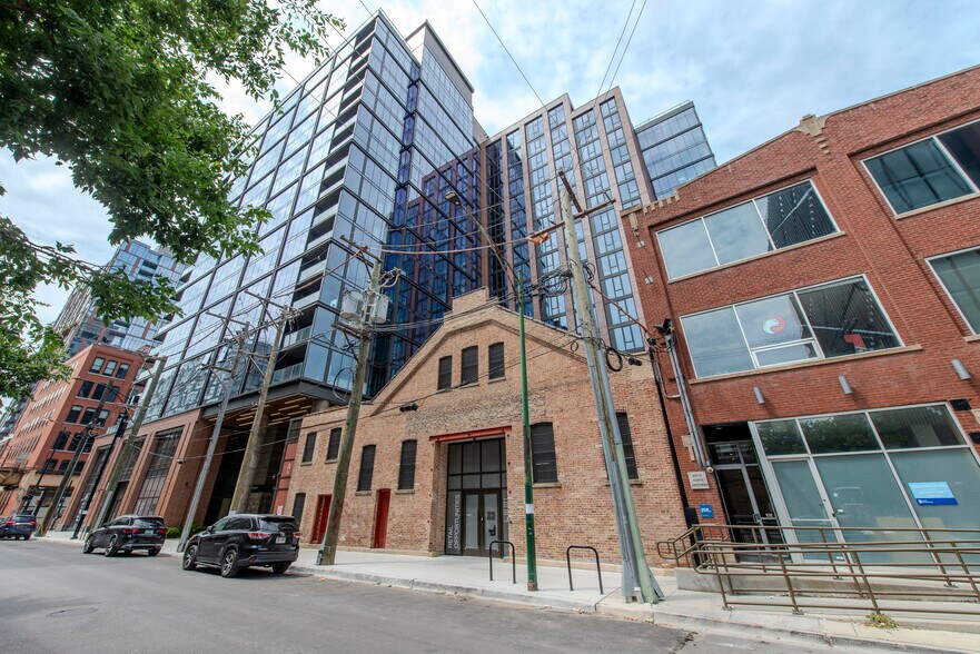 210-212 N Aberdeen St, Chicago, IL à louer - Photo principale – Image 1 sur 11
