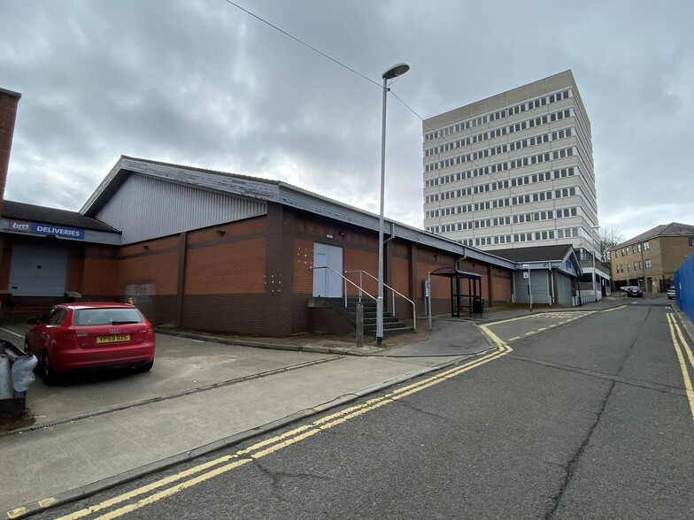 Saddler St, Bishop Auckland à louer - Photo de l’immeuble – Image 3 sur 6