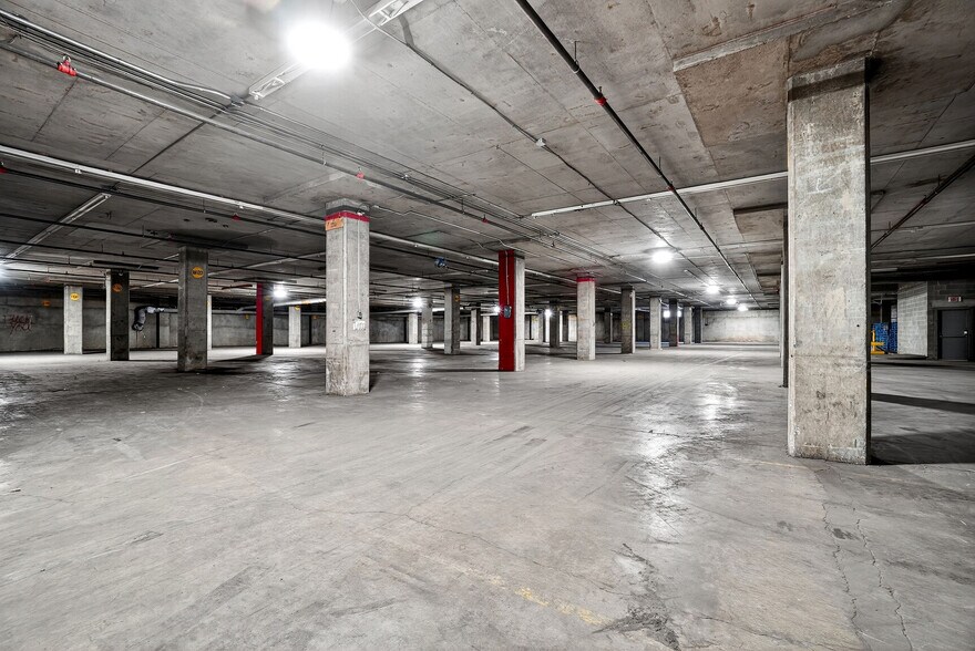 2698-2720 Rue Léger, Montréal, QC à louer - Photo de l’immeuble – Image 3 sur 4