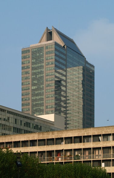 20 Avenue André Prothin, Courbevoie à louer - Photo de l’immeuble – Image 2 sur 30