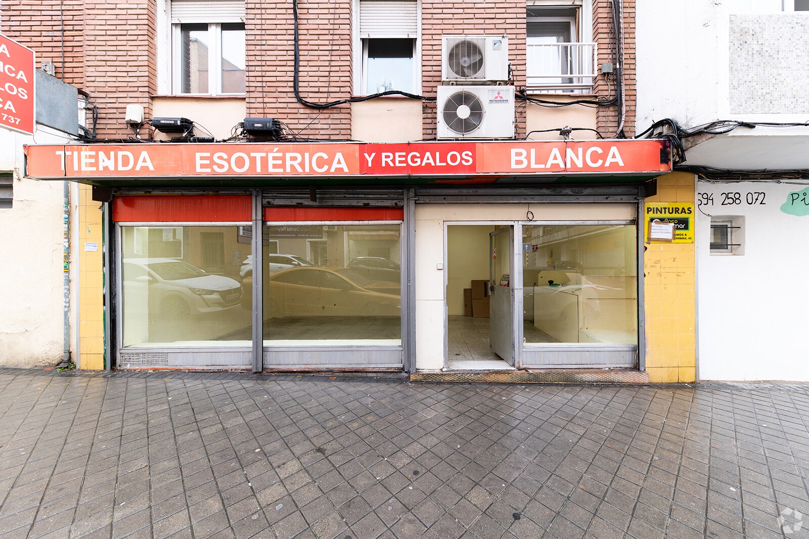 Immeuble residentiel dans Madrid, Madrid à vendre Photo intérieure– Image 1 sur 2