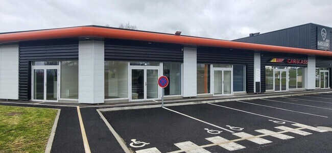 Plus de détails pour Local commercial à louer