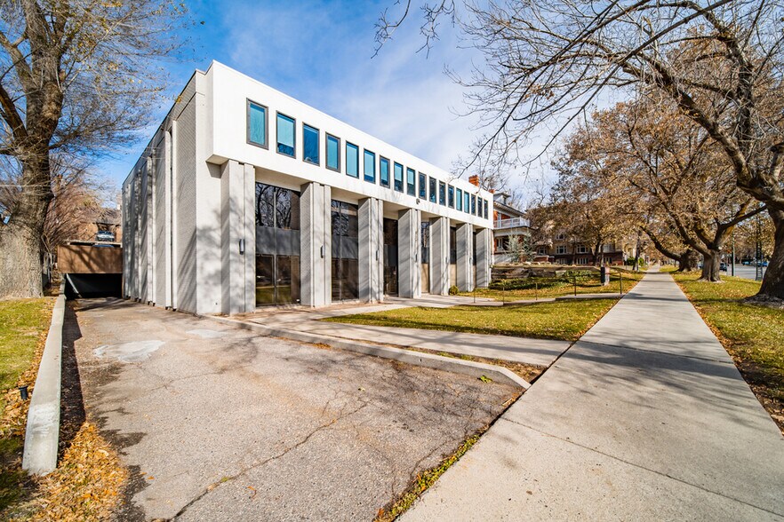 807 E South Temple, Salt Lake City, UT à louer - Photo de l’immeuble – Image 2 sur 11