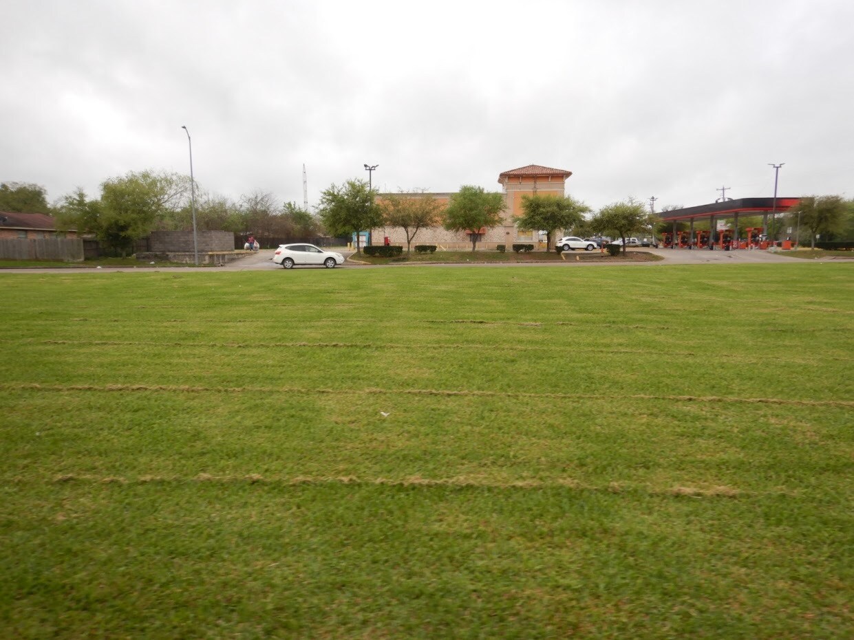 Cullen Blvd & Kilkenny Dr, Houston, TX à vendre Photo de l’immeuble– Image 1 sur 6