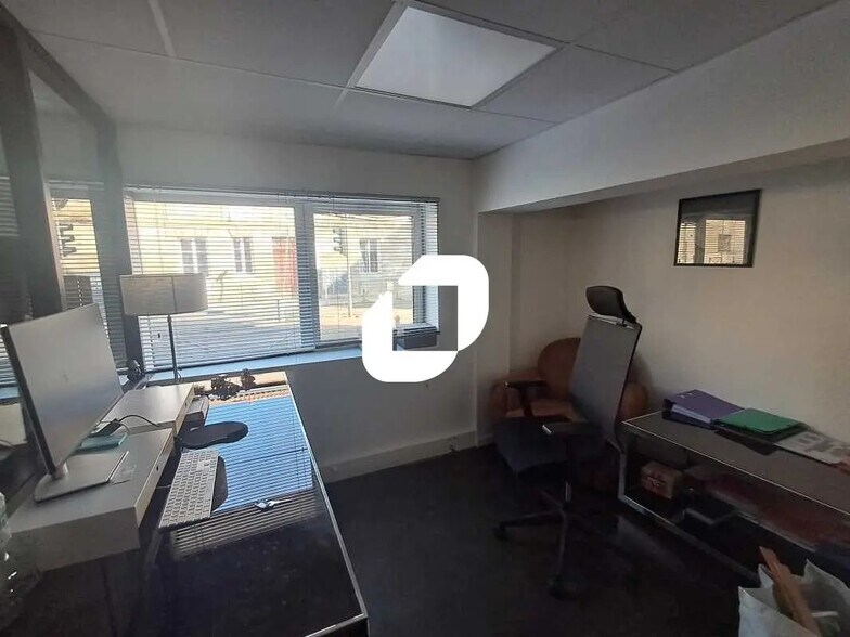 Bureau dans Bordeaux à louer - Photo de l’immeuble – Image 2 sur 6