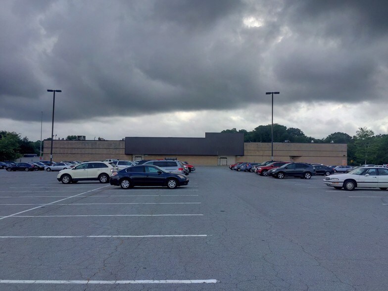 1475 E Park Place Blvd, Stone Mountain, GA à louer - Photo de l’immeuble – Image 2 sur 4