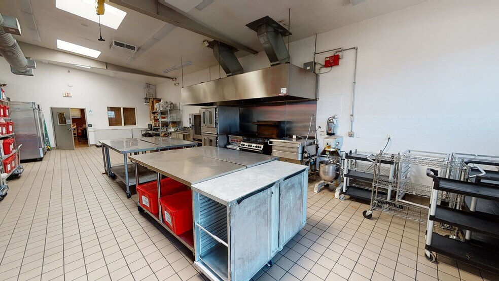 3923 W Jefferson Blvd, Los Angeles, CA à louer - Photo principale – Image 1 sur 10