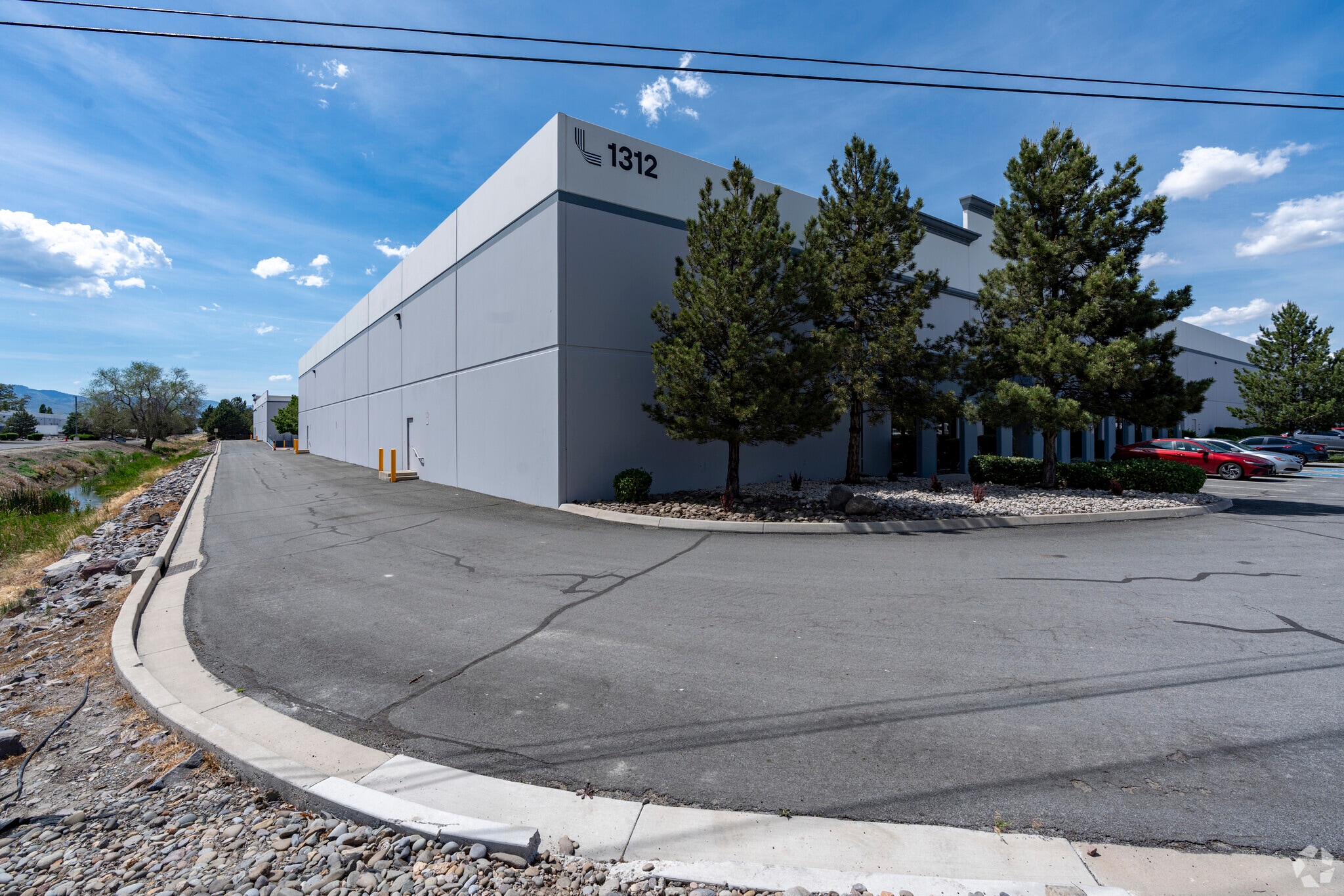 1312 Capital Blvd, Reno, NV à louer Photo de l’immeuble– Image 1 sur 13