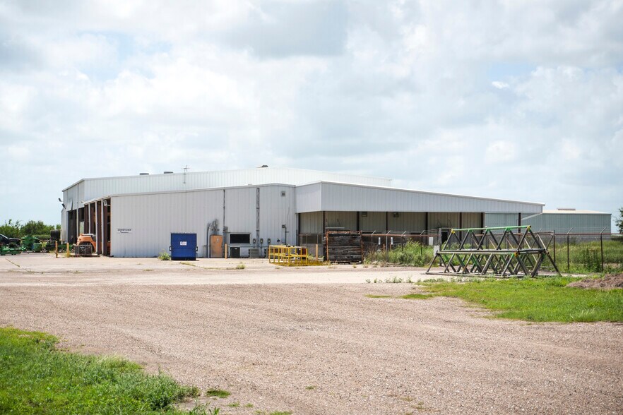 4127 County Road 34, Robstown, TX à vendre - Photo de l’immeuble – Image 3 sur 27