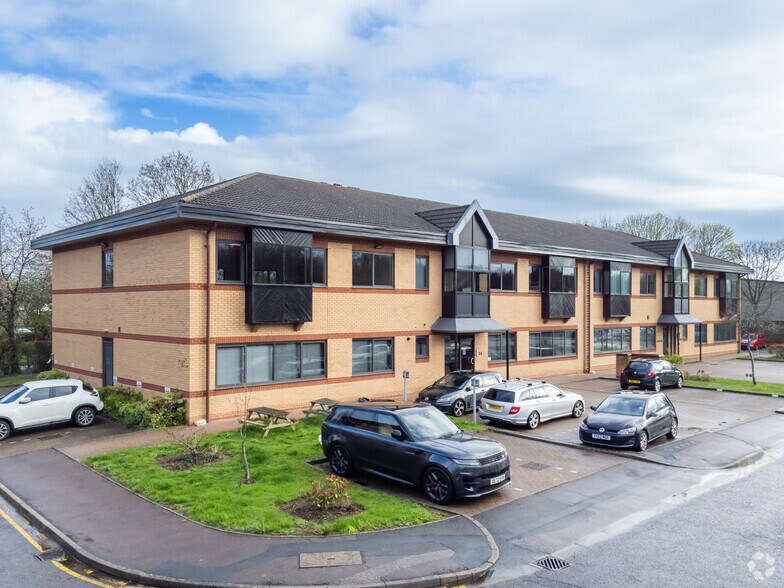 17-18 Thorney Leys Park, Witney à louer - Photo de l’immeuble – Image 2 sur 9