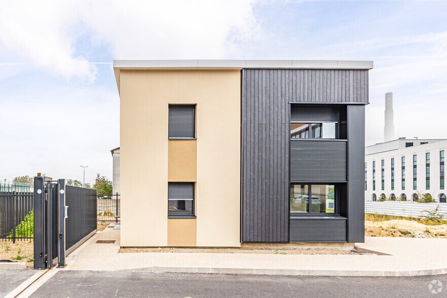 Local d’activités dans Nanterre à louer - Photo de l’immeuble – Image 2 sur 2