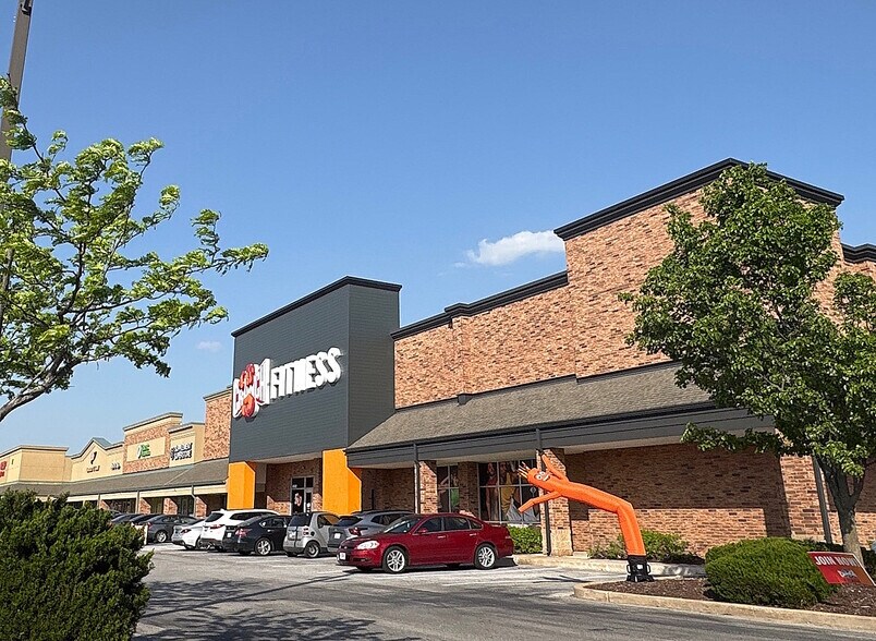 8266 N Lindbergh Blvd, Florissant, MO à louer - Photo de l’immeuble – Image 2 sur 12