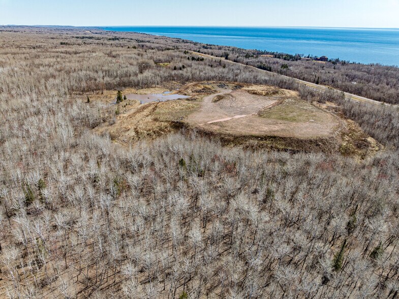 xxx 78th Ave E ave, Duluth, MN à vendre - Photo principale – Image 1 sur 10