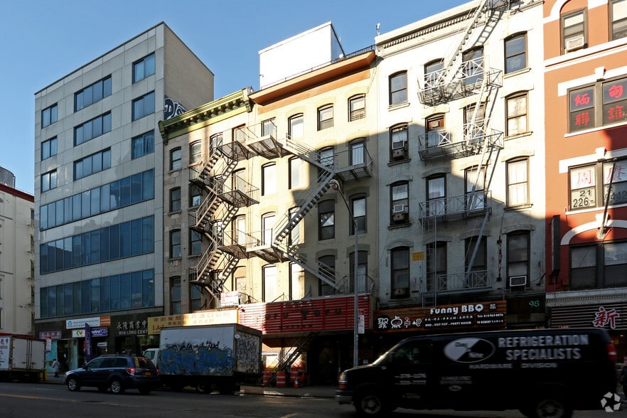 96 Bowery, New York, NY à louer - Photo de l’immeuble – Image 3 sur 24