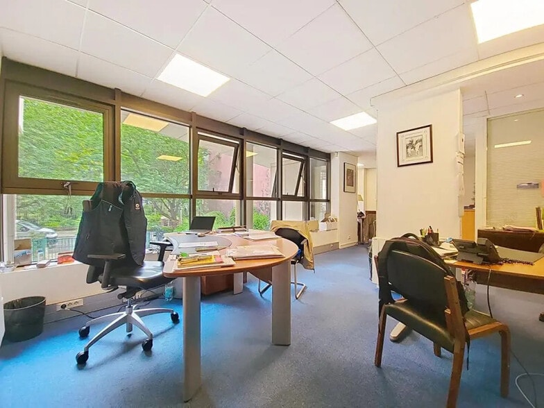 Bureau dans Levallois-Perret à vendre - Photo de l’immeuble – Image 2 sur 10