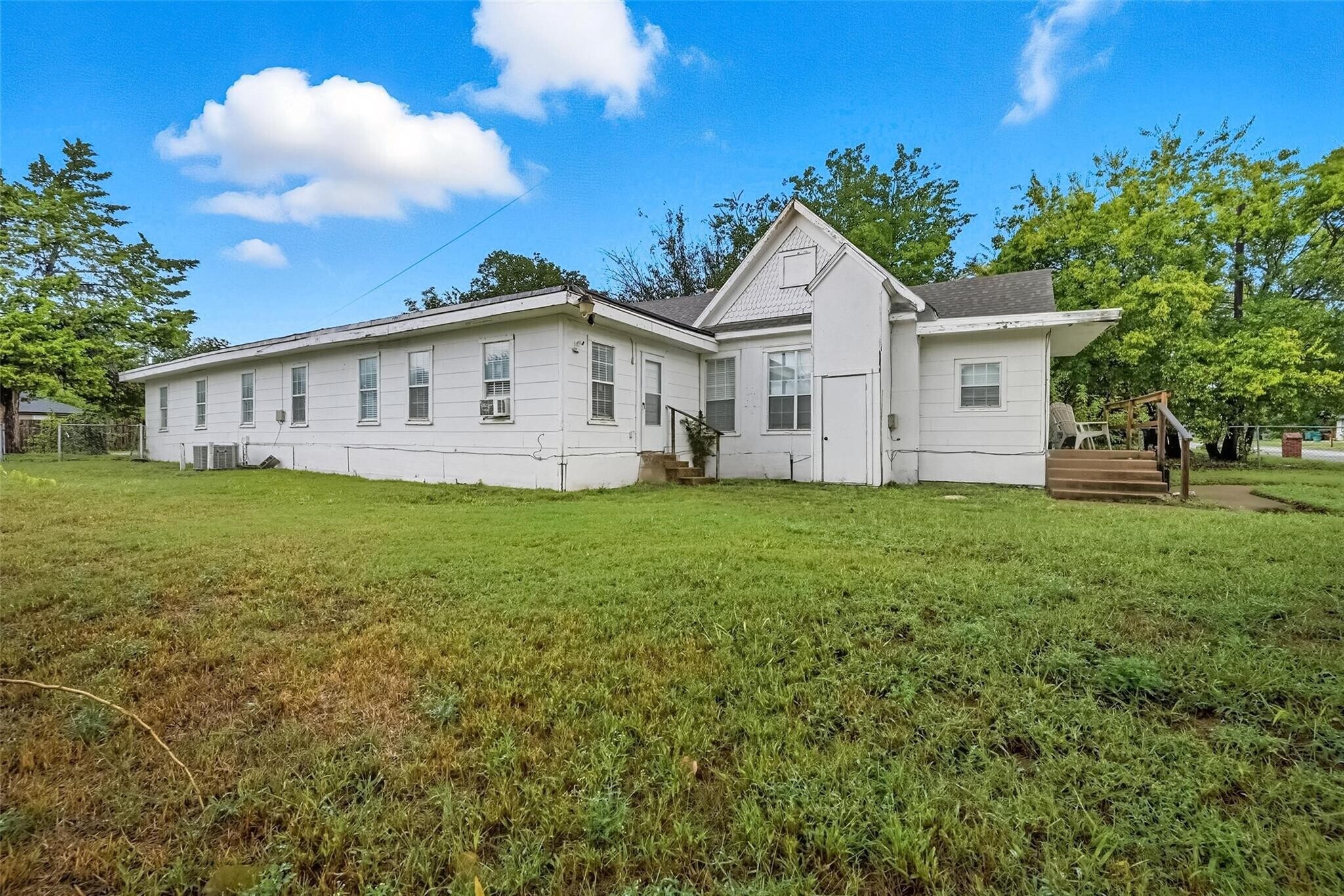 622 S Charles St, Sherman, TX à vendre Photo principale– Image 1 sur 2
