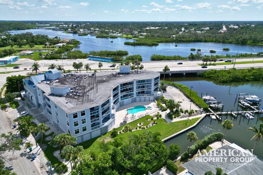 516 S Tamiami Trl, Nokomis, FL à louer - Photo de l’immeuble – Image 3 sur 6