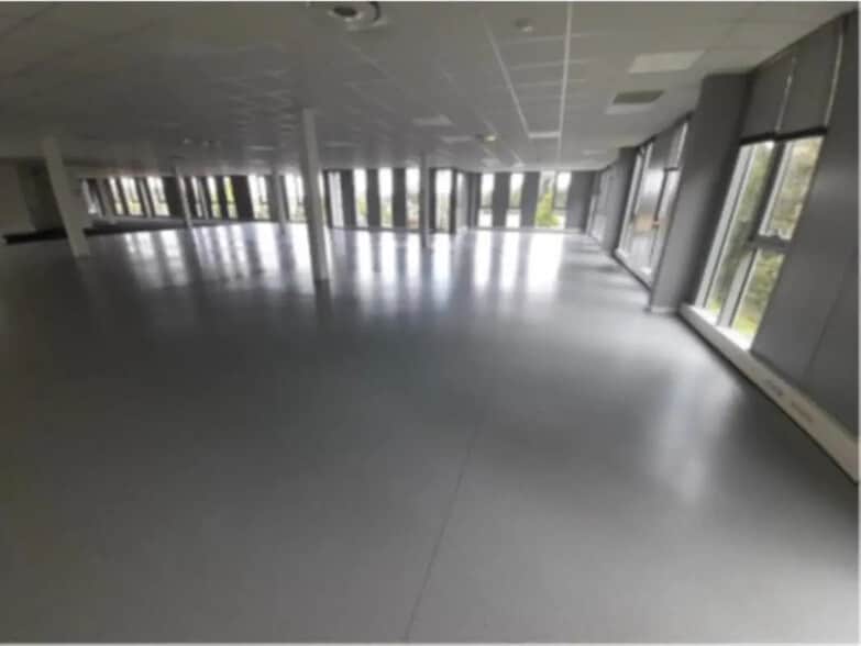 Bureau dans Vern-sur-Seiche à louer - Photo intérieure – Image 2 sur 9