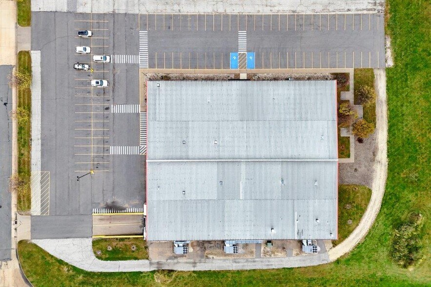 1919 SW 8th St SW, Waverly, IA à vendre - Photo de l’immeuble – Image 3 sur 23