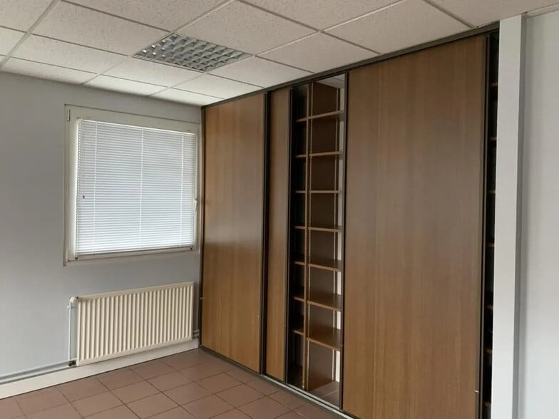 149 Avenue De Thionville, Woippy à louer - Photo de l’immeuble – Image 3 sur 5