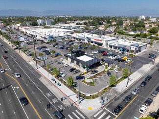 Plus de détails pour 7060-7076 Sepulveda Blvd, Van Nuys, CA - Local commercial à louer