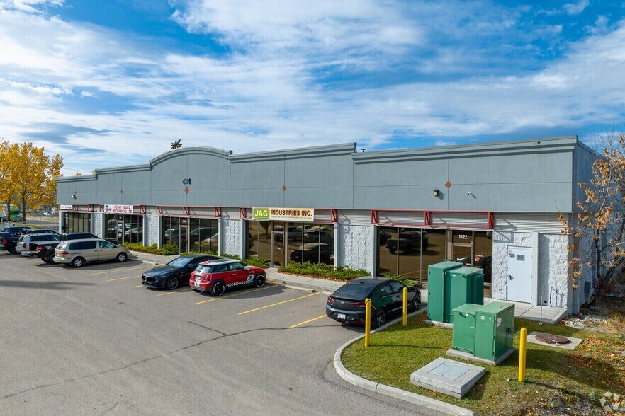 4316 64 Av SE, Calgary, AB à vendre - Photo de l’immeuble – Image 2 sur 3