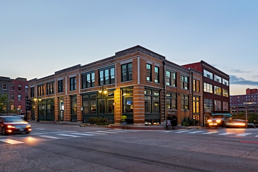 304 W 10th St, Kansas City, MO à vendre - Photo principale – Image 1 sur 7