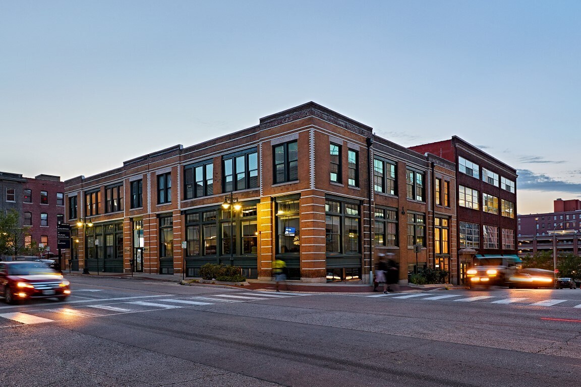 934 Central St, Kansas City, MO à louer Photo principale– Image 1 sur 15