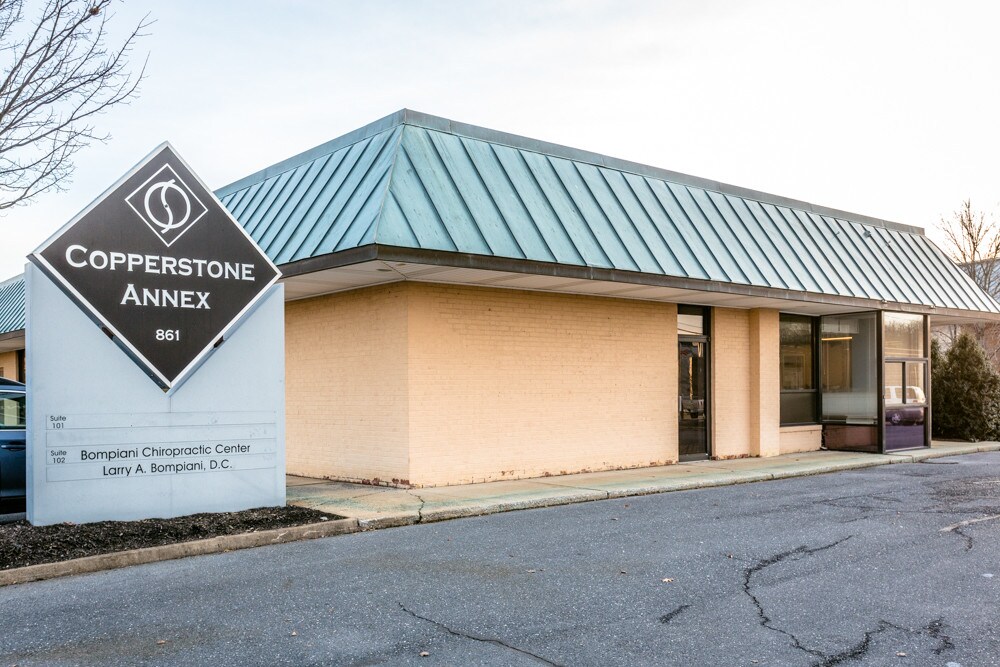 861 Martin Luther King Jr Way, Harrisonburg, VA à louer Photo principale– Image 1 sur 32