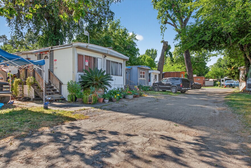 25433 South Ave, Corning, CA à vendre - Photo de l’immeuble – Image 3 sur 26