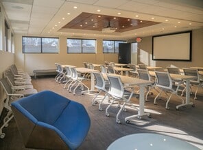 346 Shelburne Rd, Burlington, VT à louer Photo de l’immeuble– Image 2 sur 4