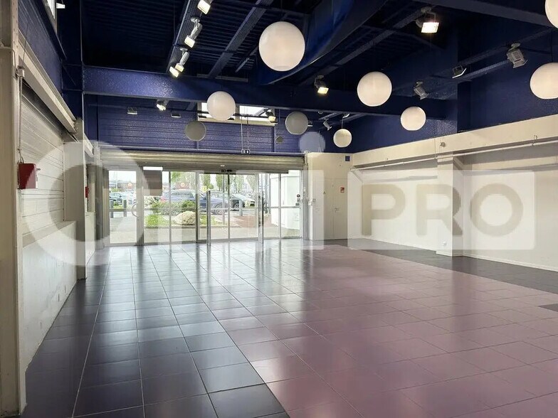 Local commercial dans Compiègne à louer - Photo intérieure – Image 3 sur 4