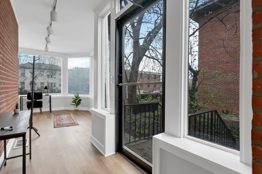 572 E Rich St, Columbus, OH à louer - Photo de l’immeuble – Image 3 sur 17