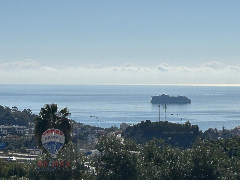 Avenida Peinado Grande, 29, Málaga, Málaga à vendre - Photo de l’immeuble – Image 2 sur 28